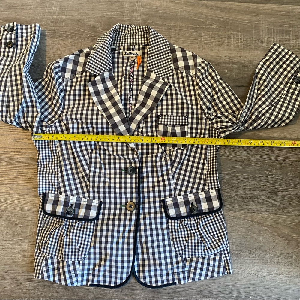 Stylish Checkered Blazer